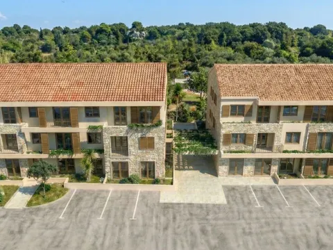 Prodaja, jednosoban stan, 38m², Radanovići, Kotor - image 14