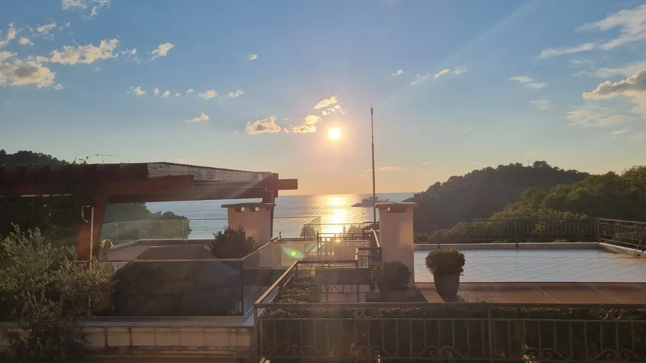 Prodaja, dvosoban stan, 113m², Petrovac, Budva