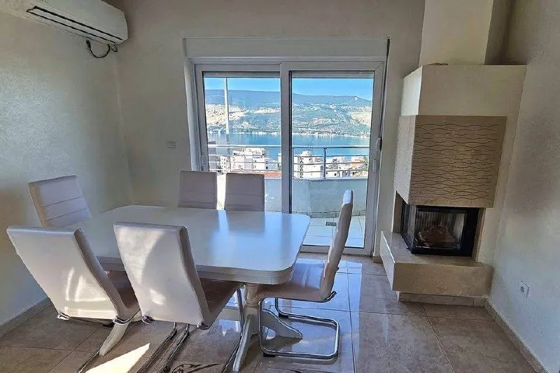 Prodaja, trosoban stan, 112m², Topla, Herceg Novi