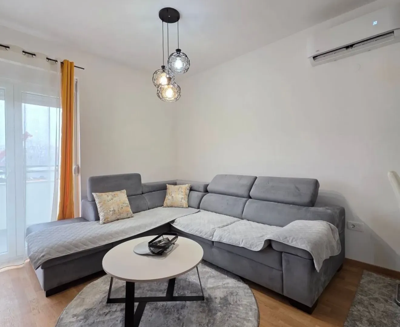 Prodaja, jednosoban stan, 44m², Pobrežje, Podgorica