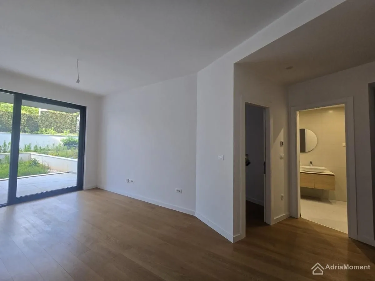 Prodaja, jednosoban stan, 55m², Bečići, Budva