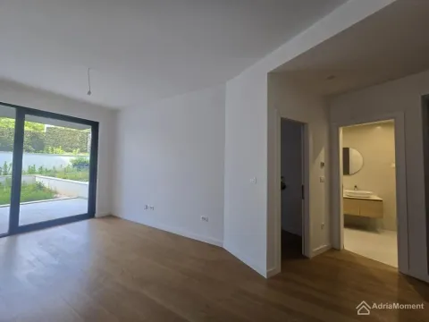 Prodaja, jednosoban stan, 55m², Bečići, Budva - image 4