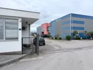 Izdavanje, poslovni prostor, 2000m², Kuće Rakića, Podgorica - image 2