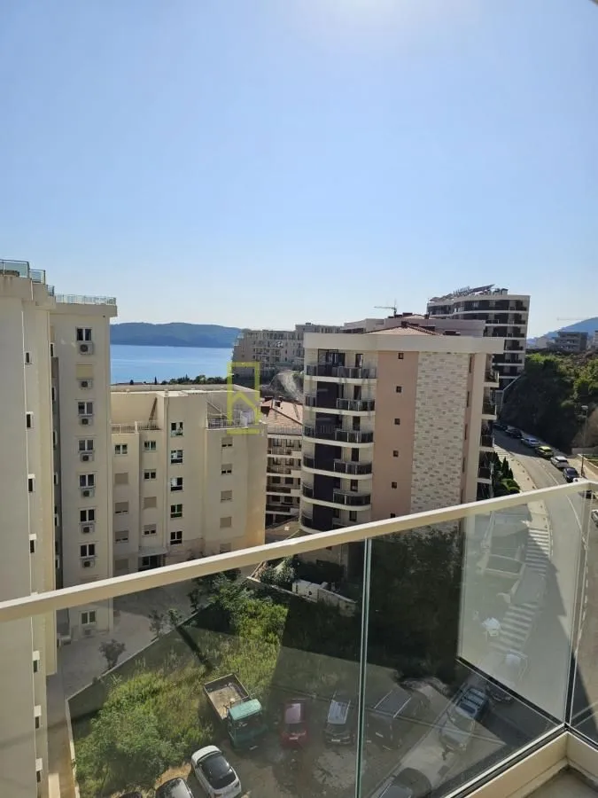 Sale, three bedroom apartment, 75m², Bečići, Budva