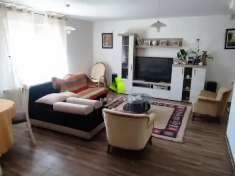 Sale, house, 280m², Gadžin Han, Srbija - image 11