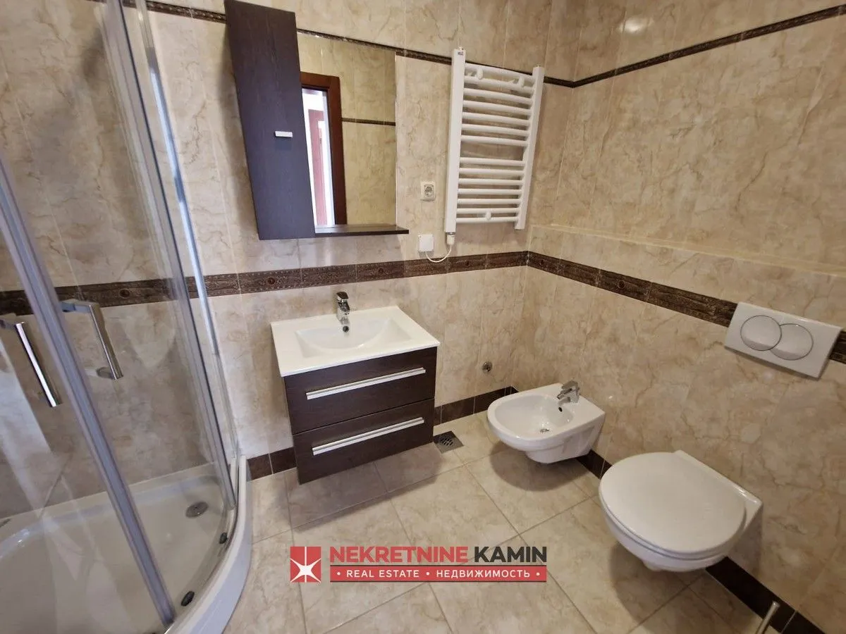 Prodaja, trosoban stan, 107m², Bečići, Budva
