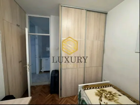 Prodaja, trosoban stan, 87m², Blok 6, Podgorica - image 9