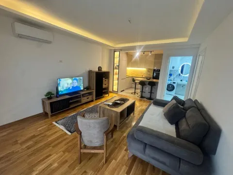 Izdavanje, dvosoban stan, 60m², Marići, Tivat - image 10