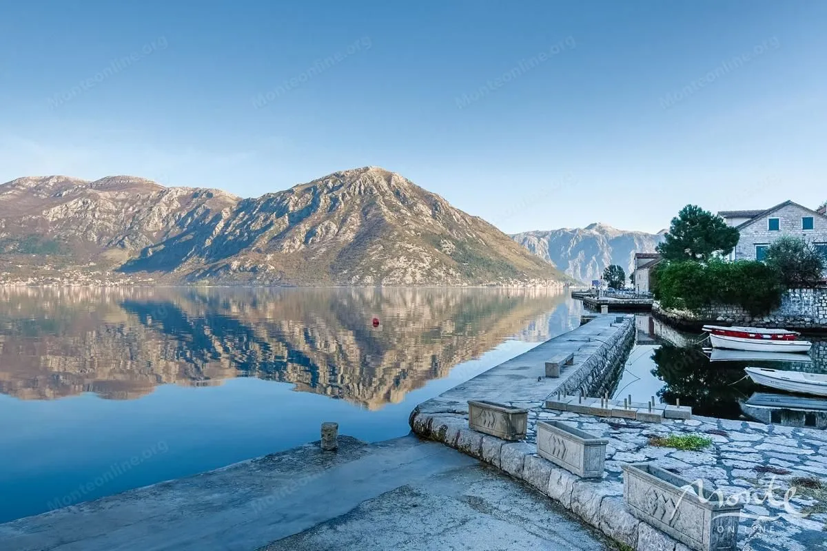 Prodaja, kuća, 333m², Kostanjica, Kotor