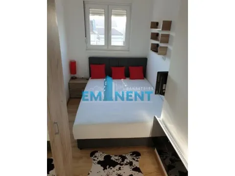 Izdavanje, stan, 34m², Zemun Centar, Zemun Sve Podlokacije - image 9