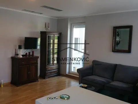 Prodaja, dvosoban stan, 50m², Sremska Kamenica, Petrovaradin - image 2