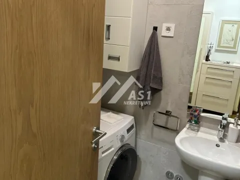 Izdavanje, trosoban stan, 60m², Grbavica, Novi Sad Sve Podlokacije - image 10