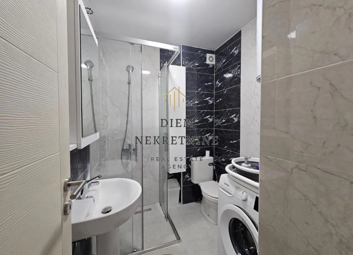 Izdavanje, garsonjera, 26m², Popovići, Bar