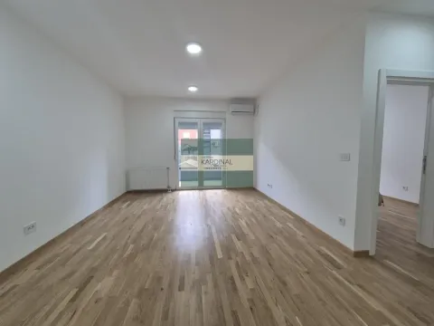 Izdavanje, dvosoban stan, 53m², Centar, Jagodina - image 4