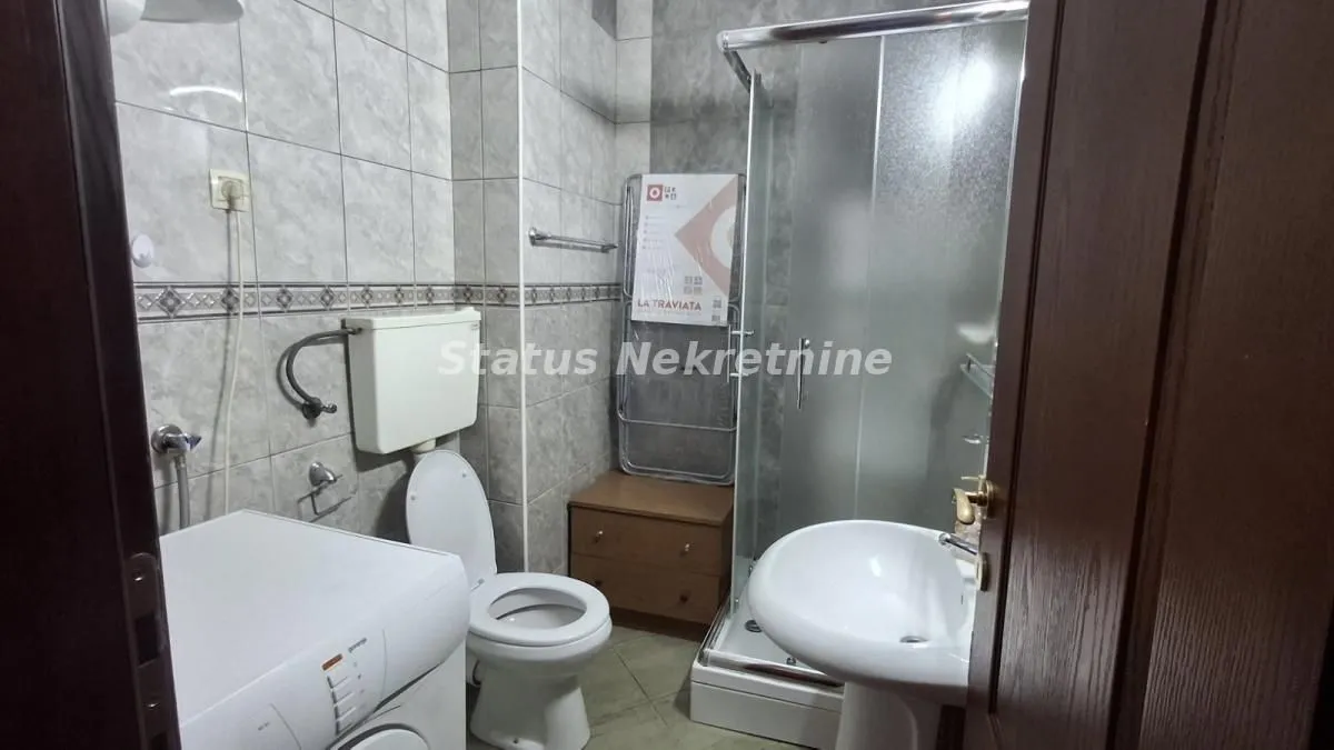 Izdavanje, garsonjera, 23m², Grbavica, Novi Sad Sve Podlokacije