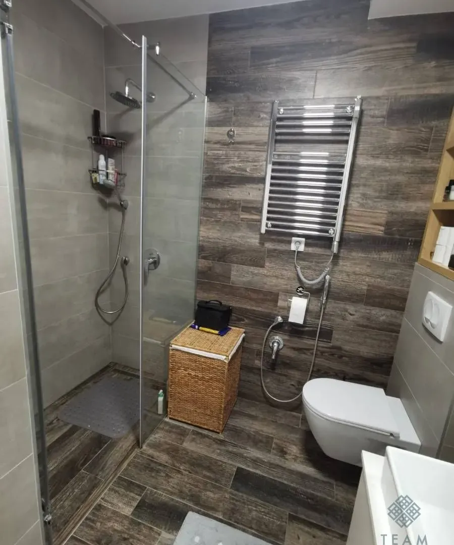 Prodaja, jednosoban stan, 61m², Dobrota, Kotor
