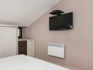 Rent, one bedroom apartment, 30m², Dobrota, Kotor - image 7