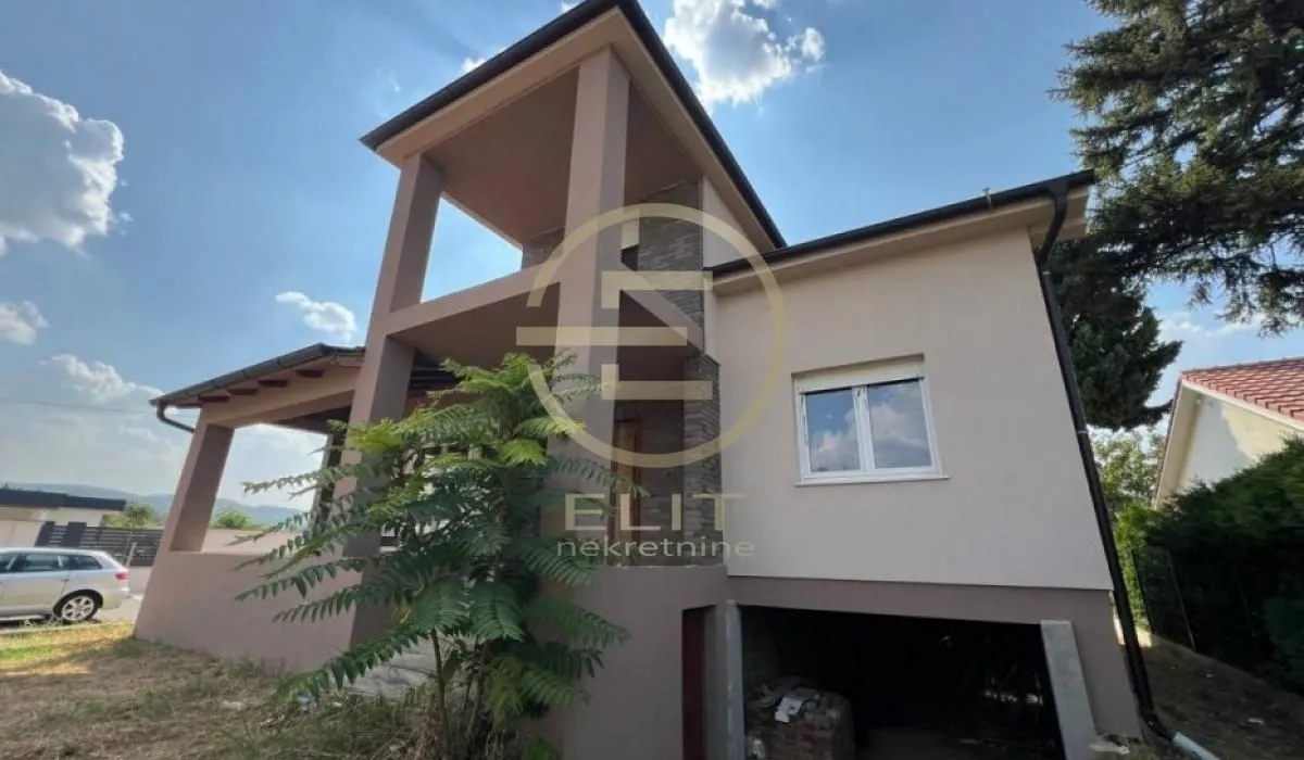 Prodaja, kuća, 163m², Petrovaradin, Novi Sad