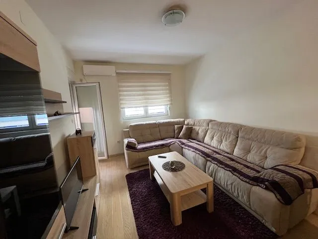 Izdavanje, jednosoban stan, 47m², City Kvart, Podgorica