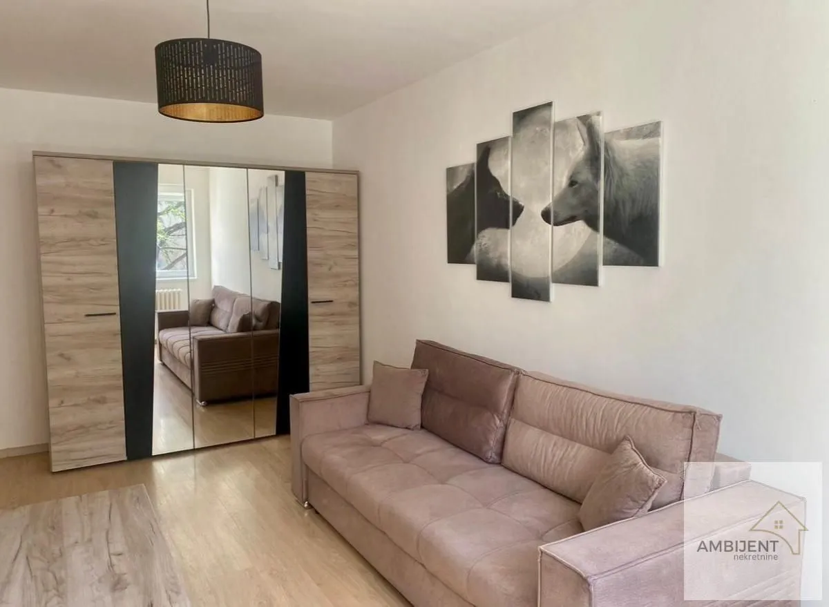 Izdavanje, jednosoban stan, 45m², Zvezdara Sve Podlokacije, Beograd