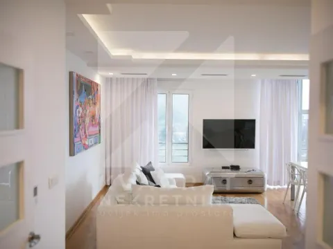 Izdavanje, dvosoban stan, 123m², Momišići, Podgorica - image 3