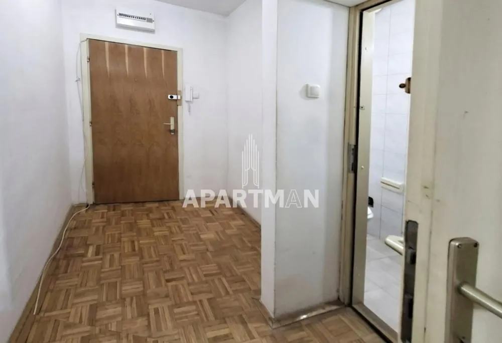 Prodaja, dvosoban stan, 70m², Brace Jerković, Voždovac Sve Podlokacije