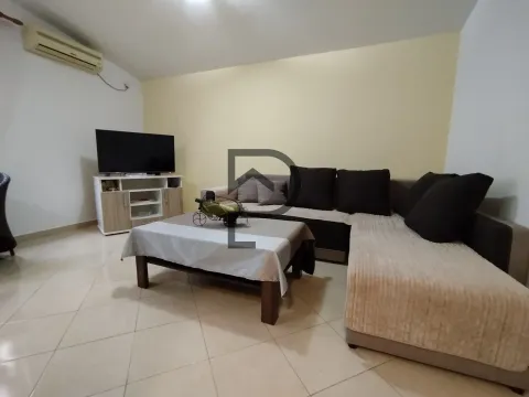 Izdavanje, stan, 45m², Gornja Gorica, Podgorica