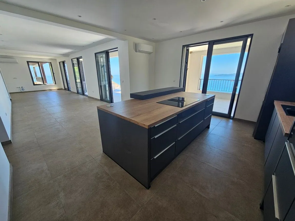 Sale, house, 430m², Blizikuće, Budva