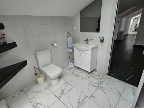 Prodaja, dvosoban stan, 81m², Zabjelo, Podgorica - image 12