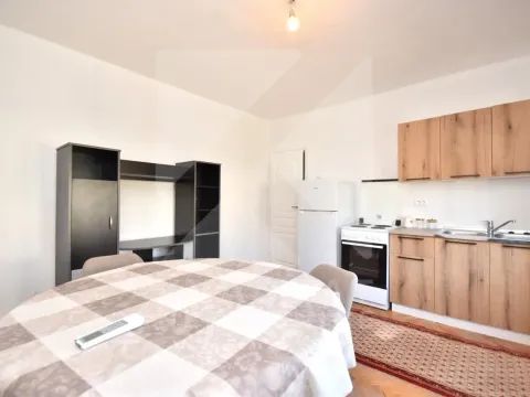 Rent, three bedroom apartment, 90m², Stari Aerodrom, Podgorica - image 4