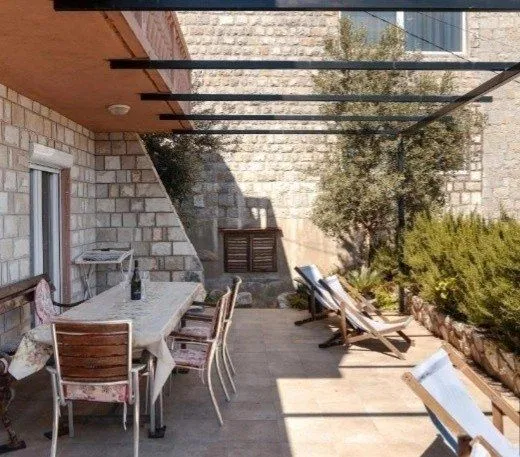 Prodaja, kuća, 200m², Krašići, Tivat