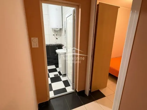 Izdavanje, jednosoban stan, 37m², Šumice, Beograd - image 9