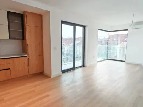 Rent, four bedroom apartment, 103m², Lion, Zvezdara Sve Podlokacije - image 4