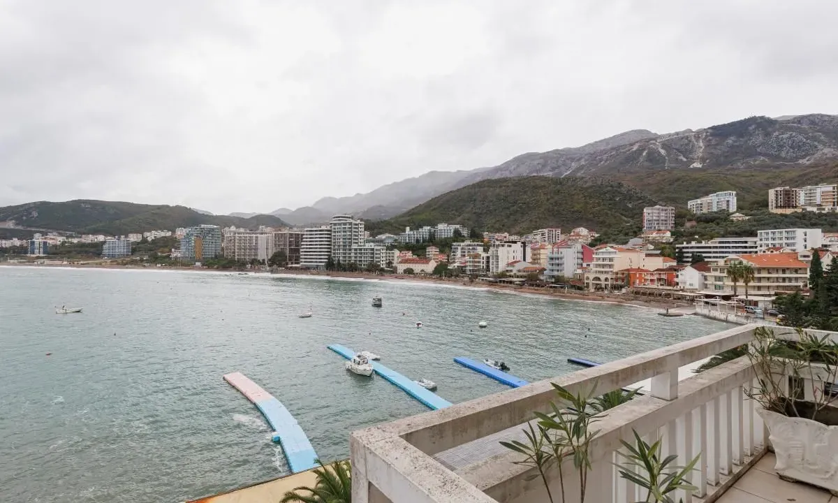 Prodaja, jednosoban stan, 28m², Rafailovići, Budva