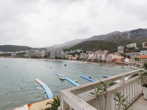 Stan in Rafailovići