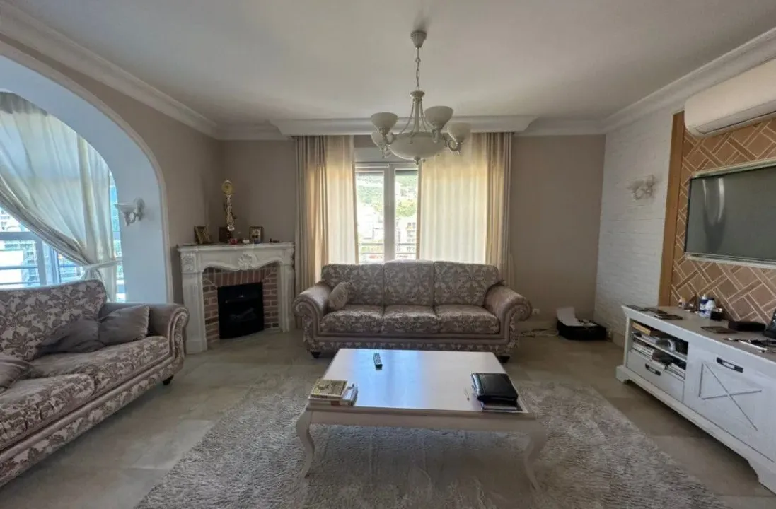 Sale, three bedroom apartment, 161m², Bečići, Budva