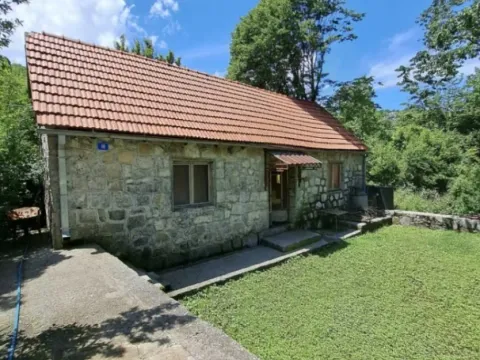 Sale, house, 270m², Bajice, Cetinje - image 11