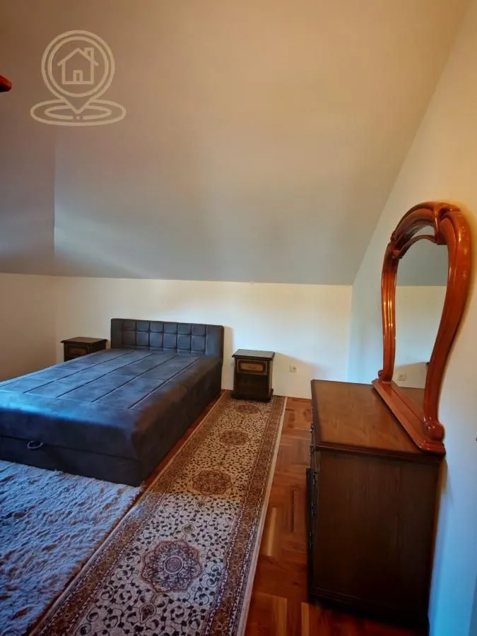 Rent, four bedroom apartment, 105m², Cvetkova Pijaca, Zvezdara Sve Podlokacije
