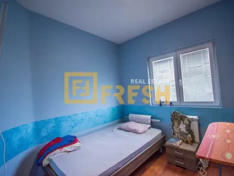 Sale, house, 550m², Zabjelo, Podgorica - image 25