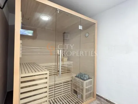 Rent, house, 330m², Centar, Tivat - image 13