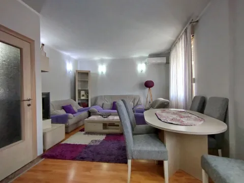 Rent, one bedroom apartment, 60m², Preko Morače, Podgorica - image 2