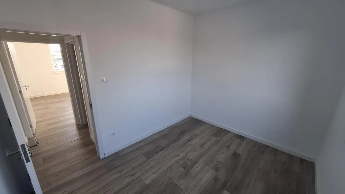 Prodaja, četvorosoban stan, 95m², Veternik, Novi Sad Sve Podlokacije