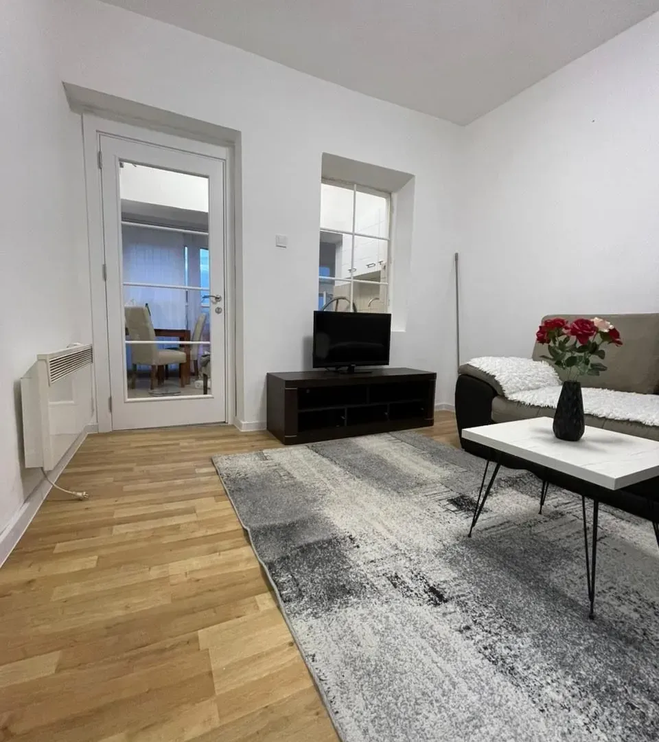 Rent, one bedroom apartment, 51m², Momišići, Podgorica