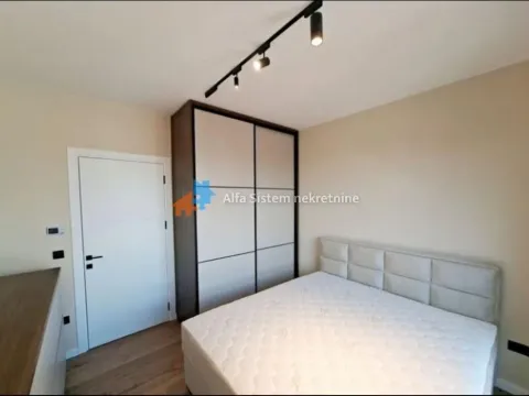 Izdavanje, trosoban stan, 82m², Zeleno Brdo, Zvezdara Sve Podlokacije - image 12
