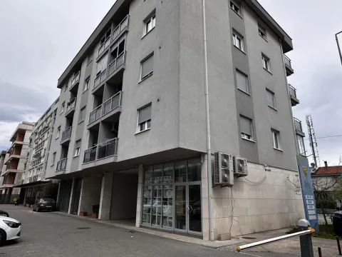 Rent, one bedroom apartment, 51m², Nova Dalmatinska, Podgorica - image 14