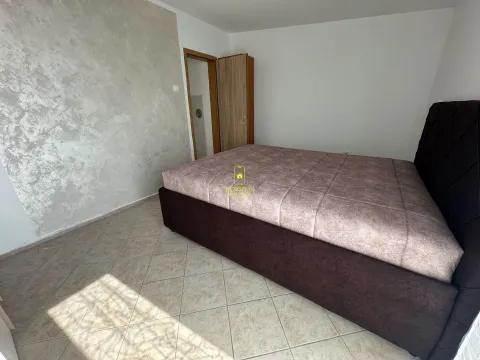 Rent, one bedroom apartment, 42m², Blok 6, Podgorica - image 9