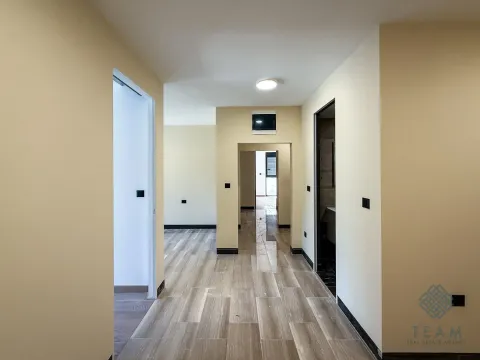 Sale, three bedroom apartment, 111m², Vezirov Most, Podgorica - image 13