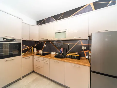 Rent, two bedroom apartment, 58m², Stara Varoš, Podgorica - image 5