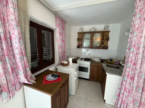 Prodaja, kuća, 62m², Sutomore, Bar - image 9