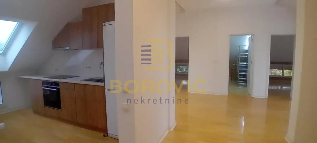 Izdavanje, četvorosoban stan, 117m², Savski Venac, Beograd